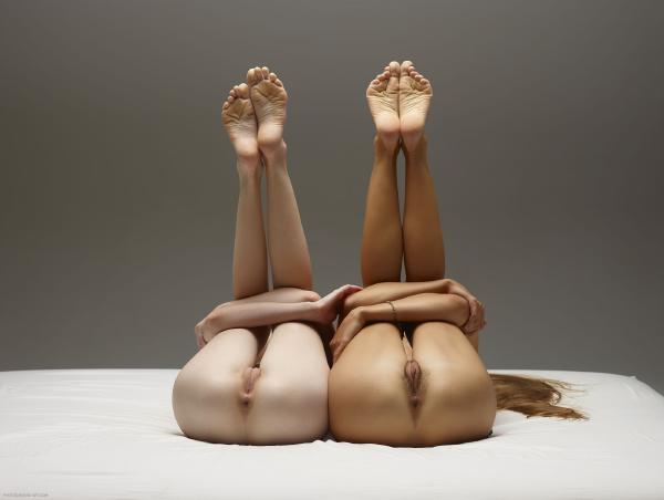 Modelowanie ciała Emily i Mileny #50
