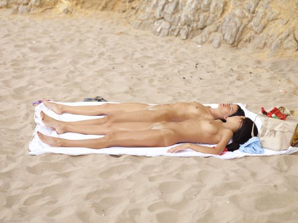 Gloria and Nicole first time on a nude beach #144