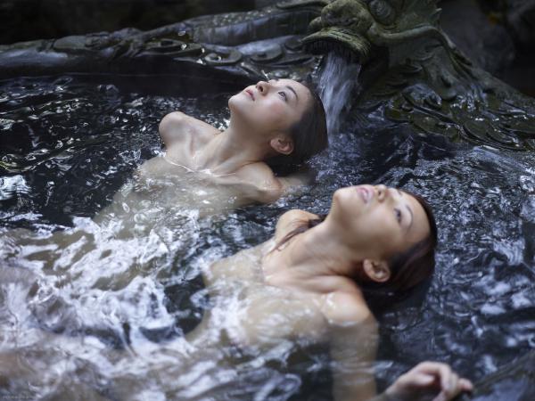 Mayuko e Saki dragon hot spring part2 #26