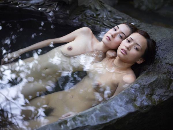 Mayuko och Saki Dragon Hot Spring del 2 #33