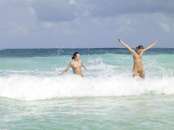 Melissa e Suzie Carina salutano #6